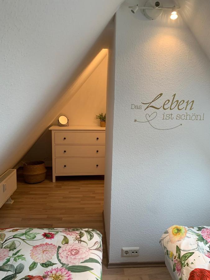 Ferienwohnung Lüttje Hörn Emden Exterior foto